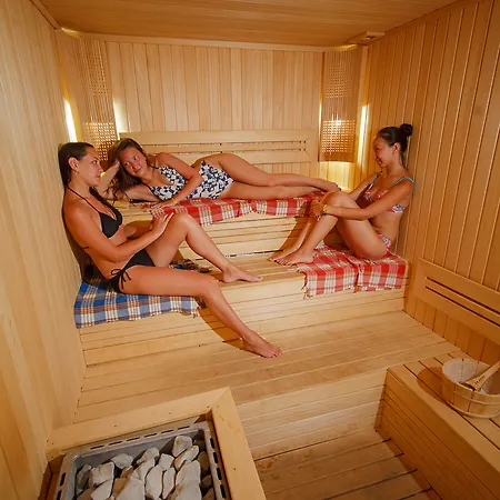 Golden Star 3* 马尔马里斯