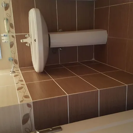 Golden Star 酒店 3*