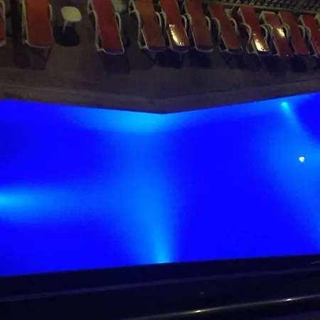 Golden Star 马尔马里斯