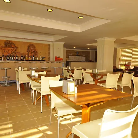 Golden Star 3* 马尔马里斯