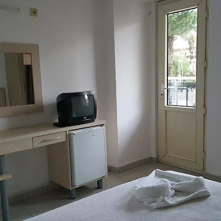 酒店 Golden Star 马尔马里斯