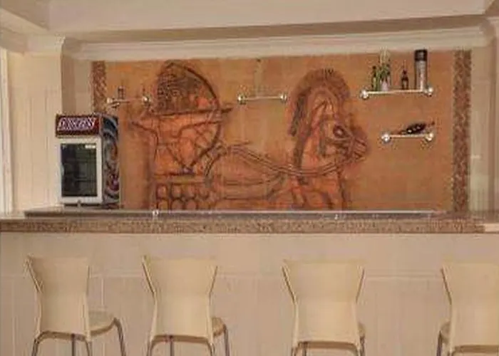 Golden Star Hotel 3*