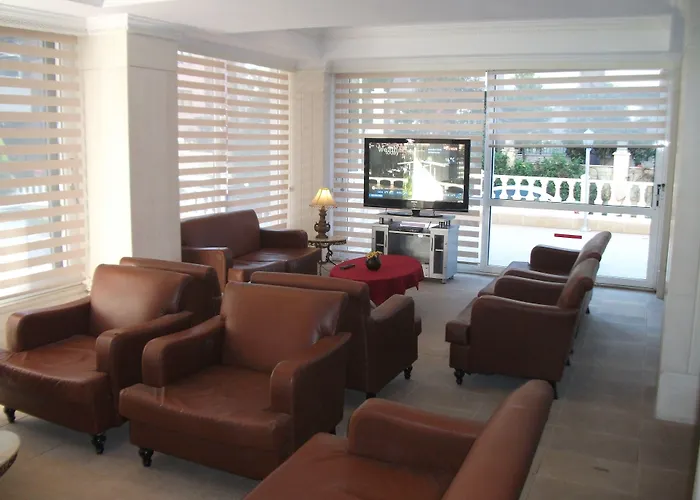 Hotel Golden Star 3*