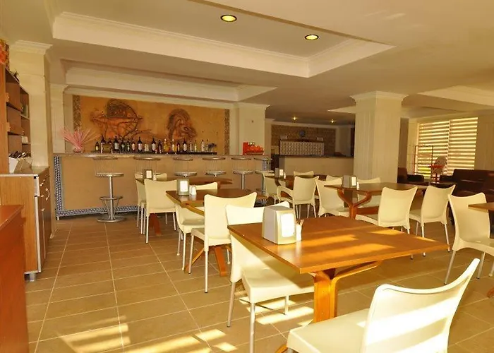 Hotell Golden Star 3*