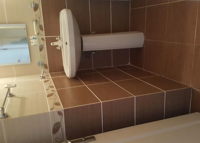 Golden Star Hotel 3*