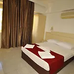 Golden Star Hotel 3*