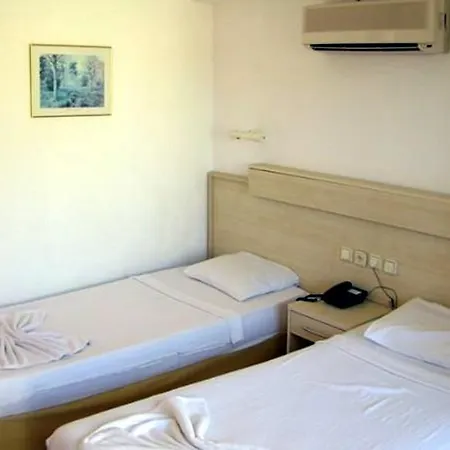 Golden Star 3* مرمريس