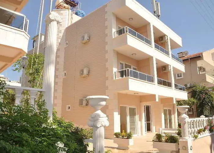 Golden Star Hotel